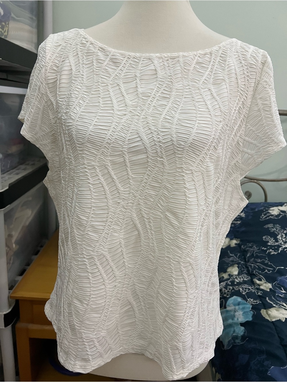 DKNY Women’s White XL Textured Knit Short Sleeve Casual Blouse